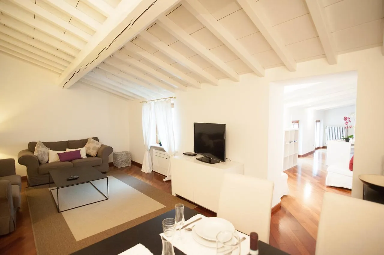 Apartmán Italianflat - Palazzo Zeiner Verona 0*,